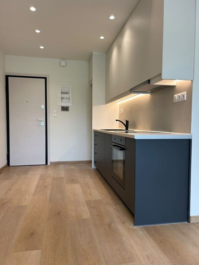 Apartment for rent in Varkiza – 60 sqm